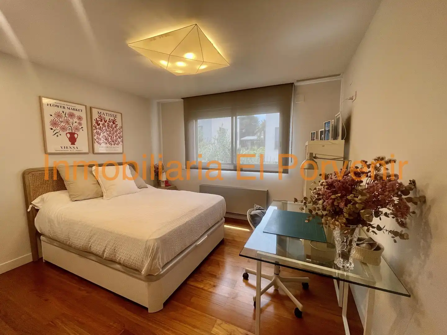 Habitación de Casa o chalet en venta en Torrent con Aire acondicionado, Calefacción y Jardín privado