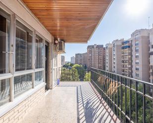 Balcony of Flat for sale in  Zaragoza Capital  with Air Conditioner, Heating and Private garden