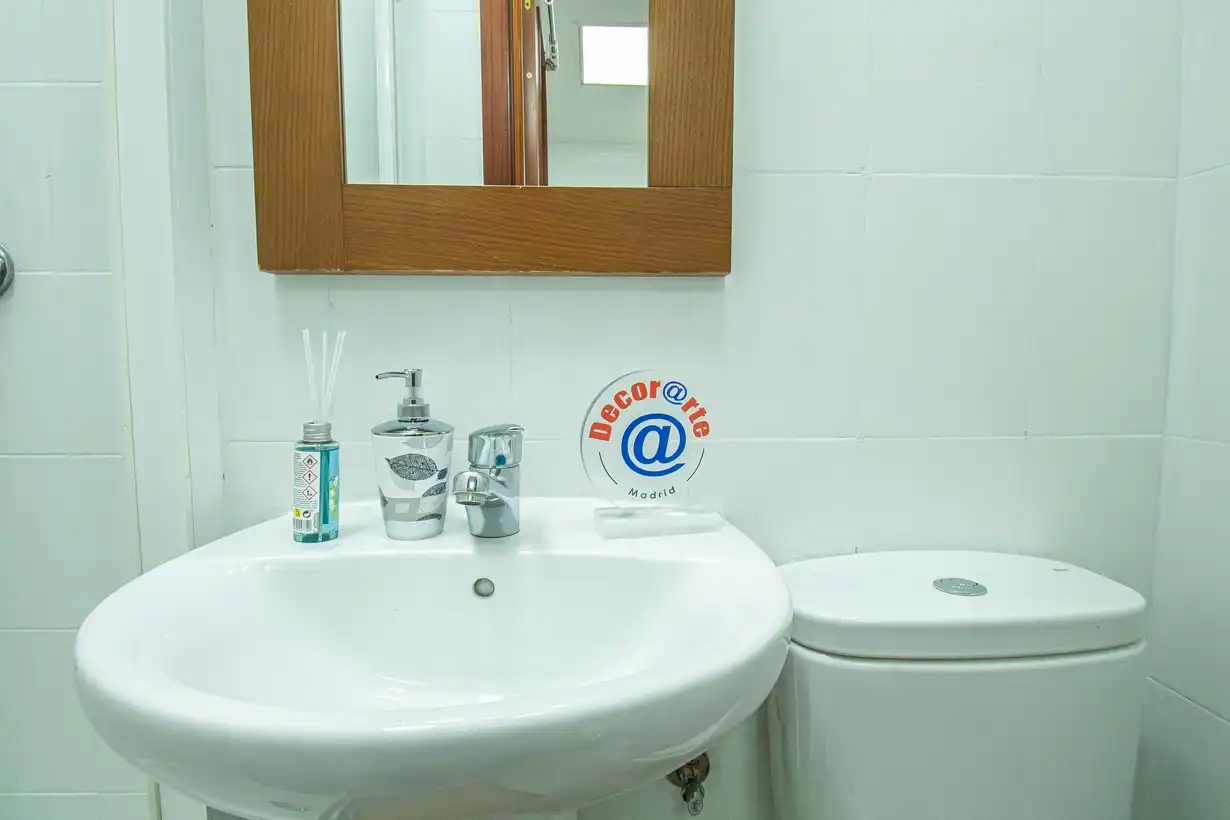 Bathroom of Houses for rent in Madrid  with Air Conditioner, Heating and Private garden