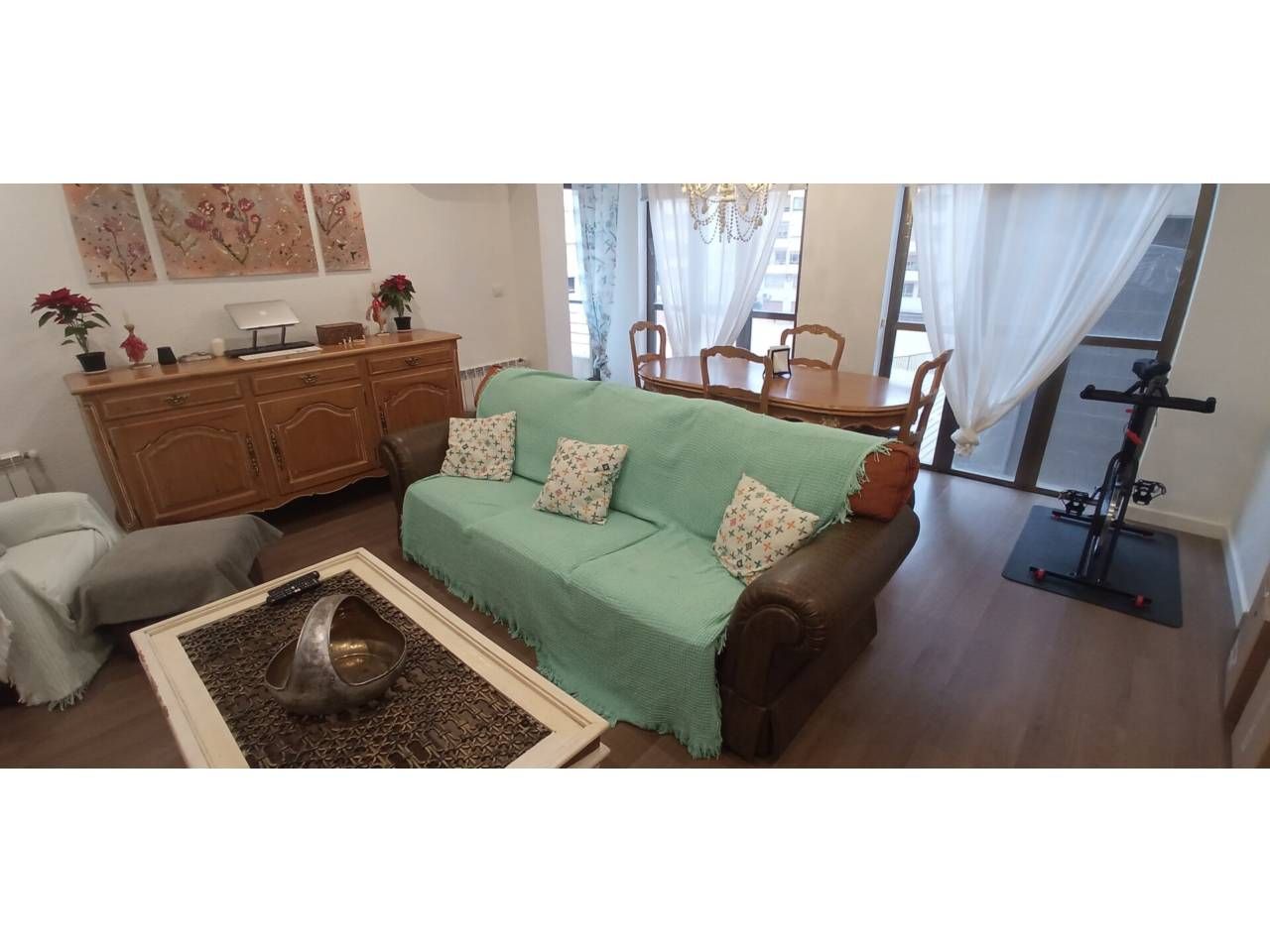 Sala d'estar de Pis de lloguer en Elda amb Aire condicionat, Calefacció i Moblat