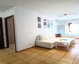 Living room of Apartment to share in  Madrid Capital  with Air Conditioner and Terrace