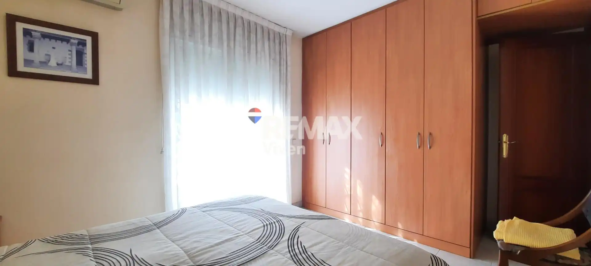 Dormitori de Casa adosada en venda en Vilanova i la Geltrú amb Aire condicionat, Jardí privat i Terrassa
