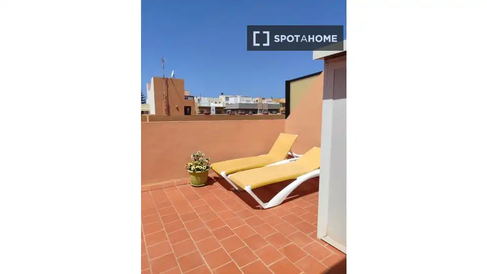 Terrassa de Apartament per a compartir en Arona amb Aire condicionat, Terrassa i Moblat