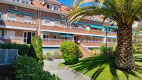 Exterior view of Duplex for sale in Sevilla la Nueva  with Air Conditioner, Heating and Oven
