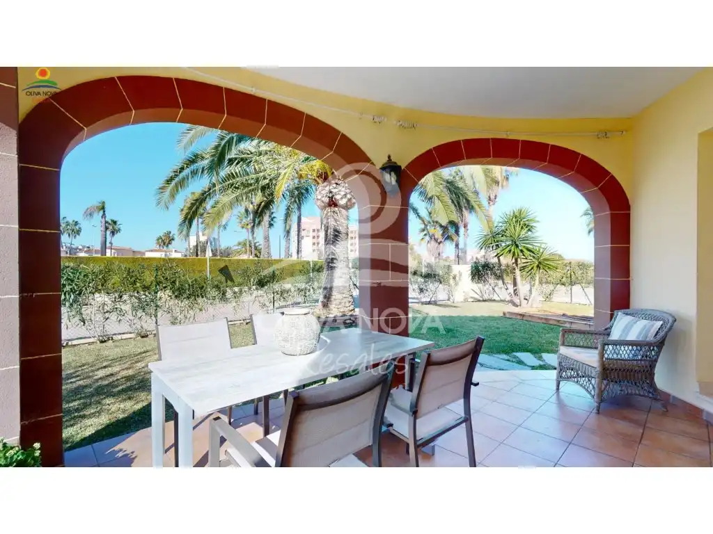 Jardín de Casa o chalet en venta en Oliva con Jardín privado