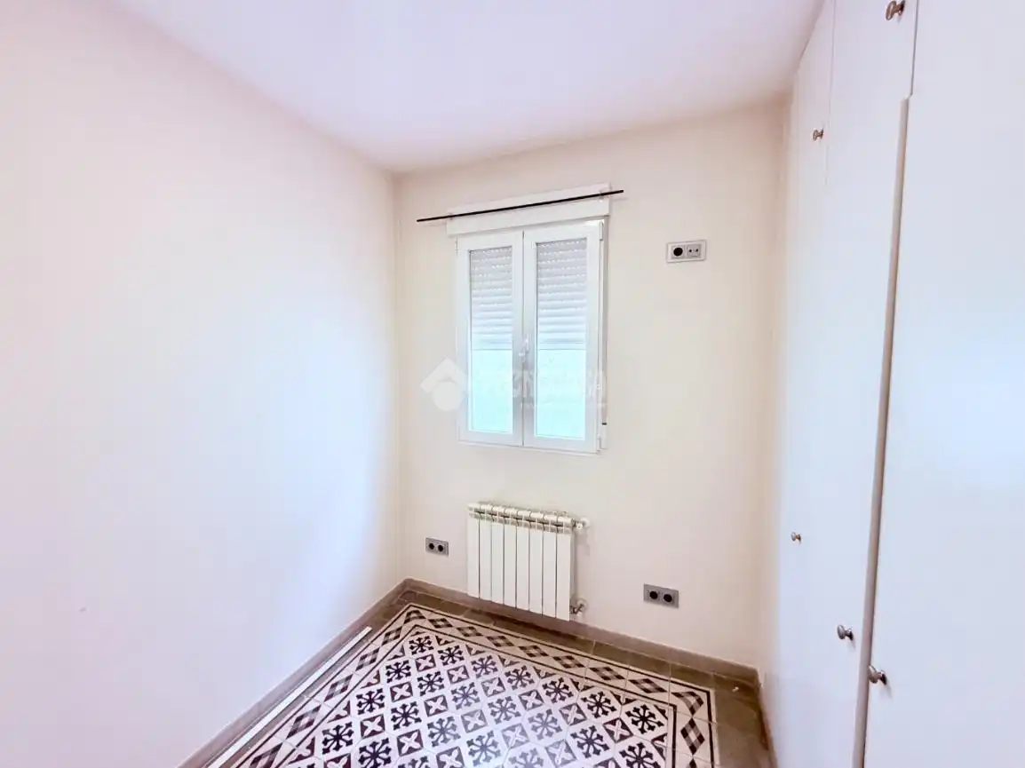 Habitación de Piso en venta en Madrid con Aire acondicionado, Calefacción y Balcón