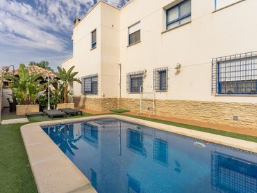 Casa amb piscina en venda a Fortuna