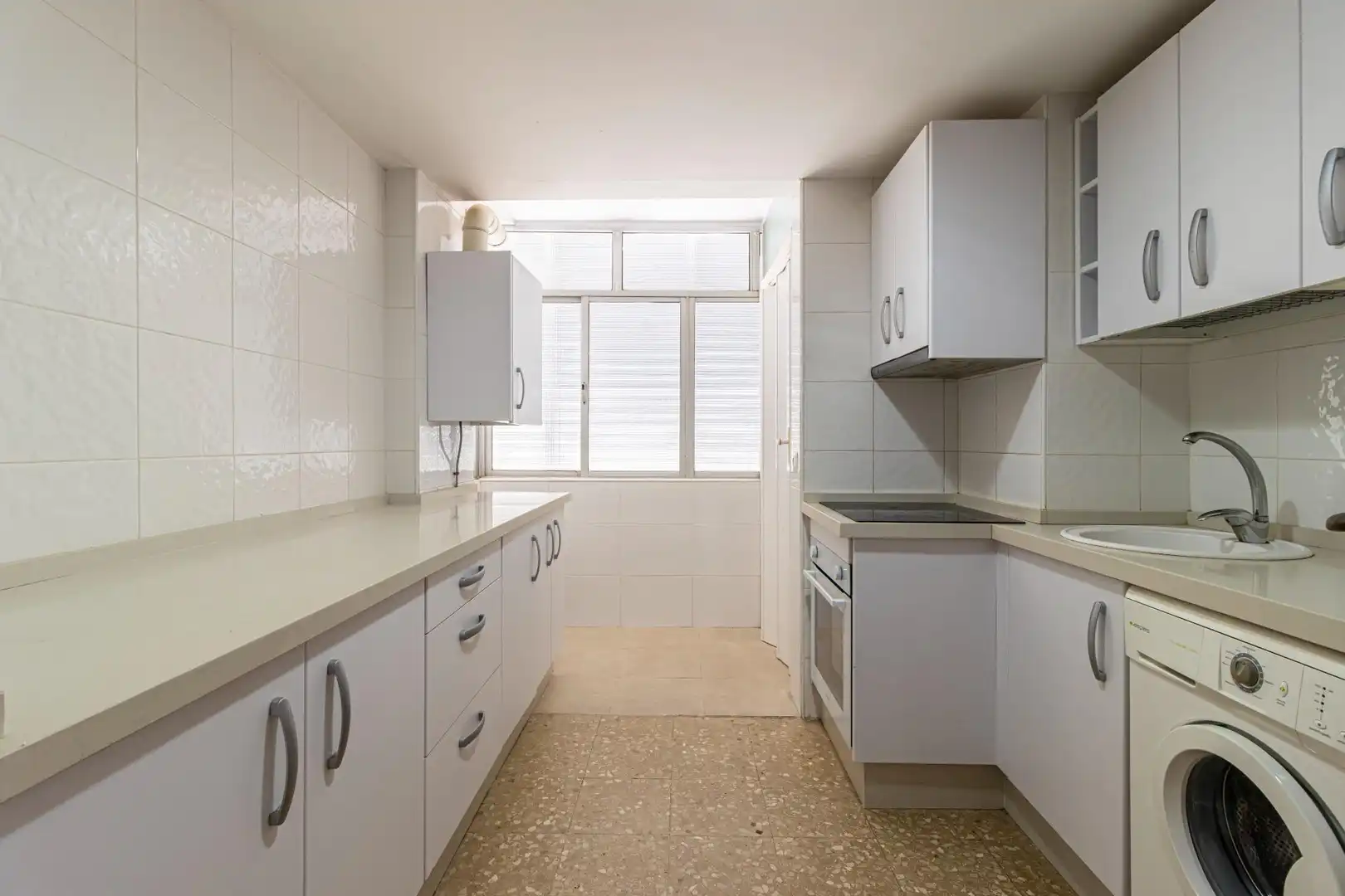 Cocina de Piso en venta en Jerez de la Frontera con Aire acondicionado, Amueblado y Piscina comunitaria