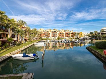 Apartament amb balcó en venda a Puerto de Sotogrande - La Marina