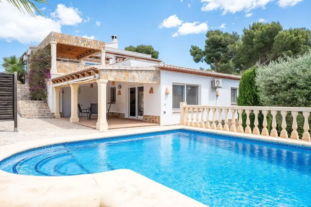 Swimming pool of Houses for sale in Jávea / Xàbia  with Air Conditioner, Heating and Private garden