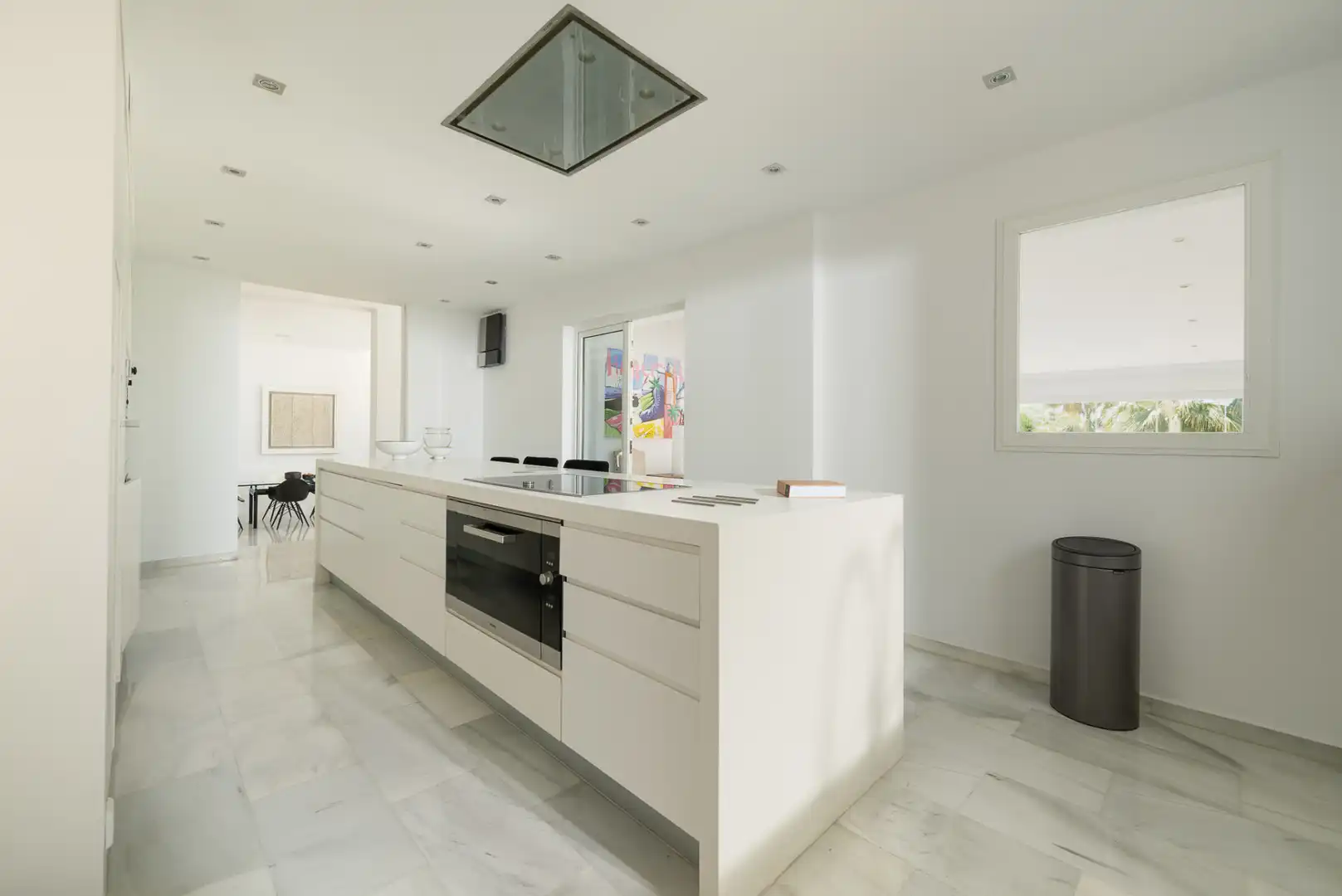 Küche von Haus oder Chalet zum Verkauf in Marbella mit Klimaanlage, Privatgarten und Terrasse