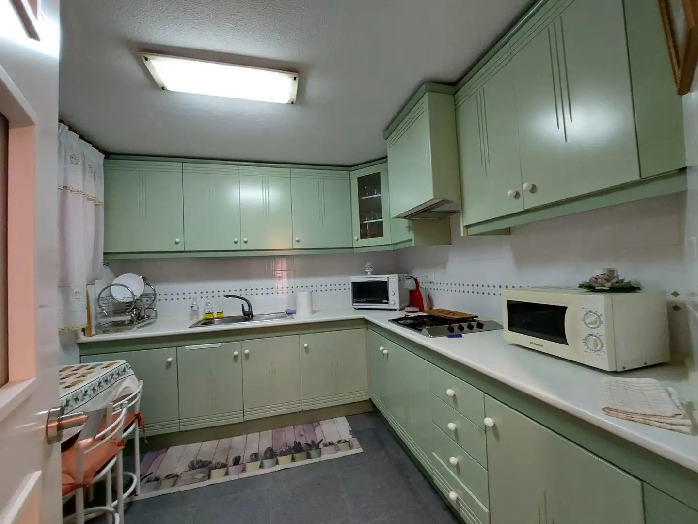 Kitchen of Flat for rent in Alicante / Alacant  with Air Conditioner and Furnished