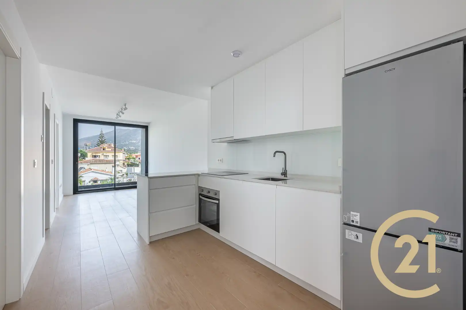 Kitchen of Flat for sale in Fuengirola  with Balcony