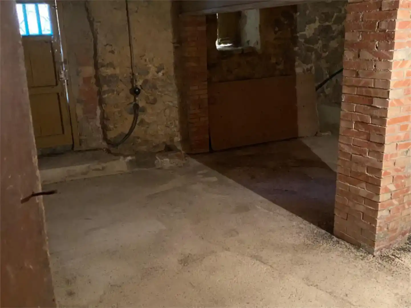 Wohnung zum Verkauf in Griegos mit Möbliert und Balkon