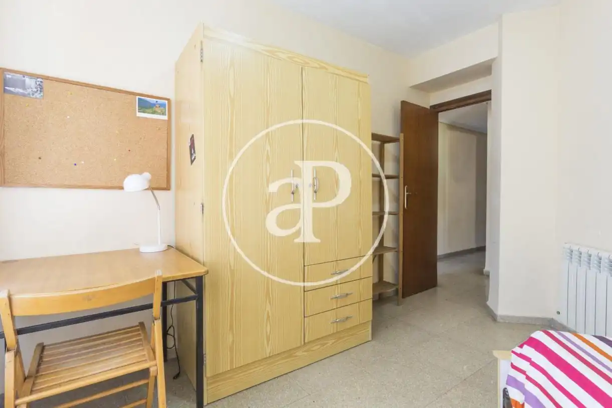 Flat for rent in Carrer de Xile, Mestalla