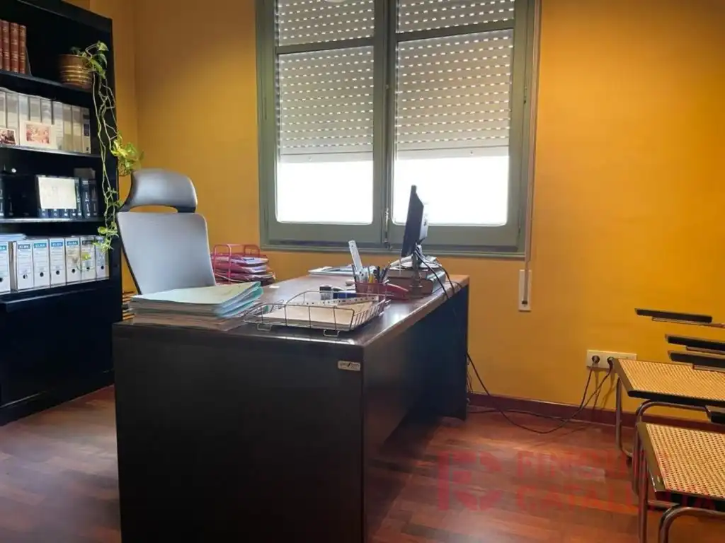 Oficina en venta en Girona