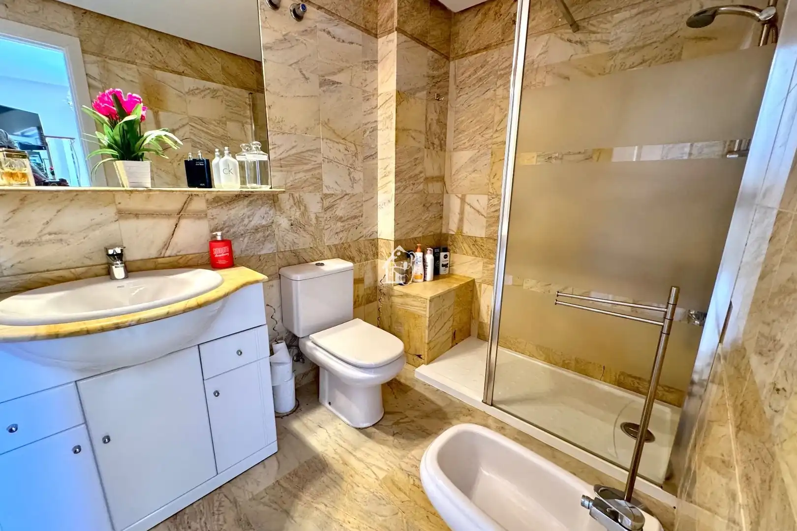 Baño de Casa adosada de alquiler en Orihuela con Aire acondicionado, Terraza y Piscina