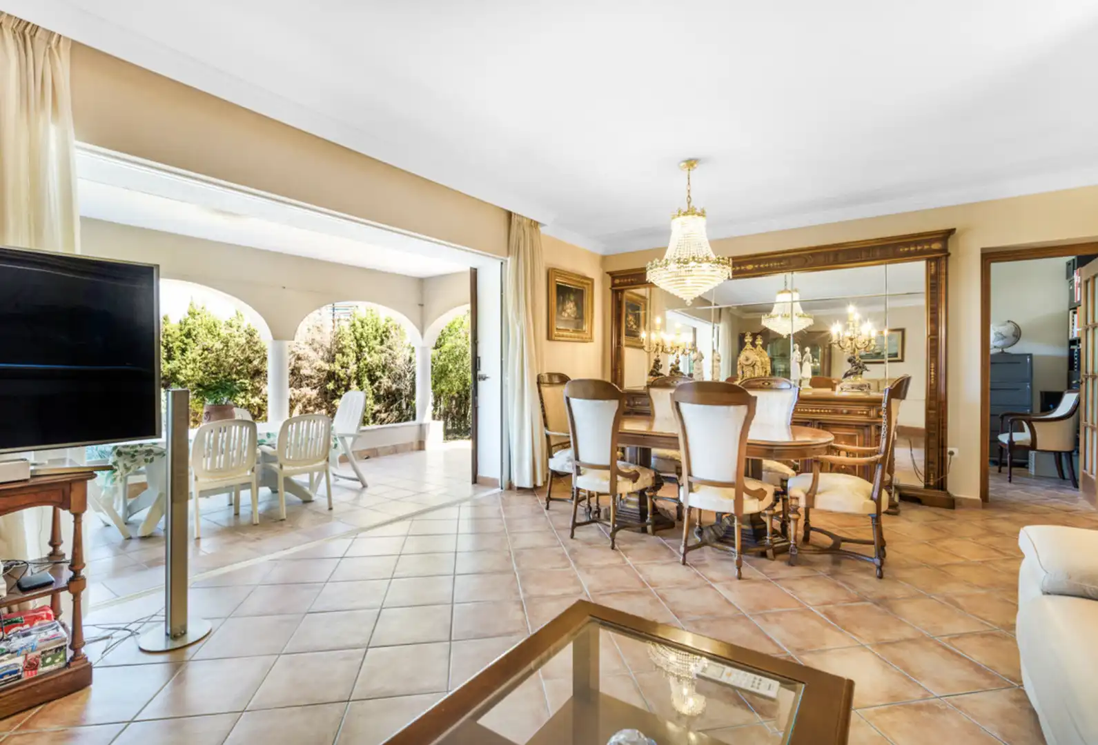 Chalet con terraza en venta en San Pedro de Alcántara, imagen 3