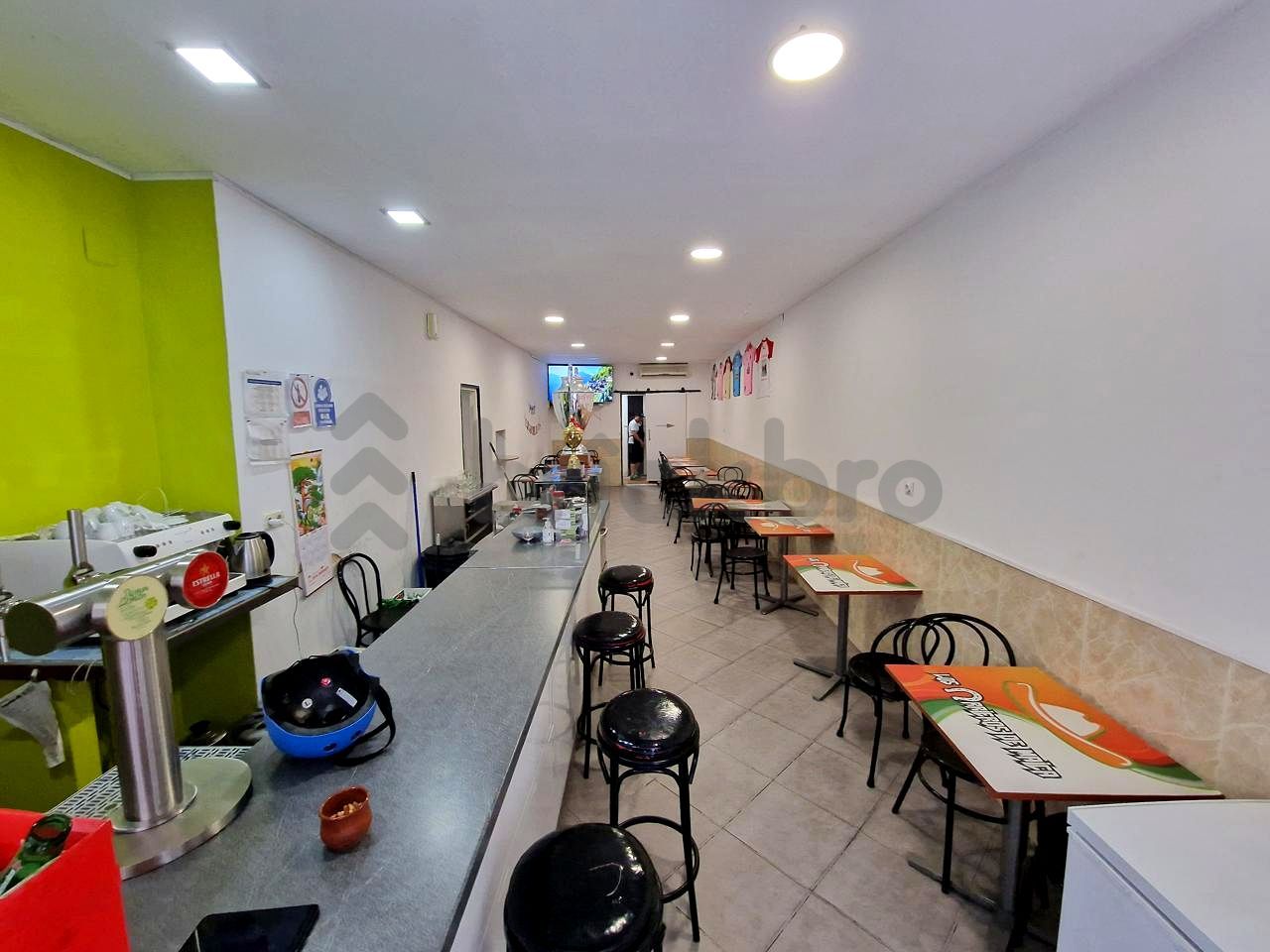 Premises for sale in L'Hospitalet de Llobregat  with Air Conditioner