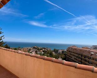 Exterior view of Apartment for sale in Fuengirola  with Air Conditioner, Terrace and Swimming Pool