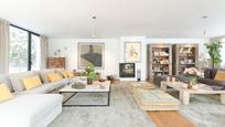Living room of House or chalet for sale in  Madrid Capital  with Air Conditioner, Heating and Private garden