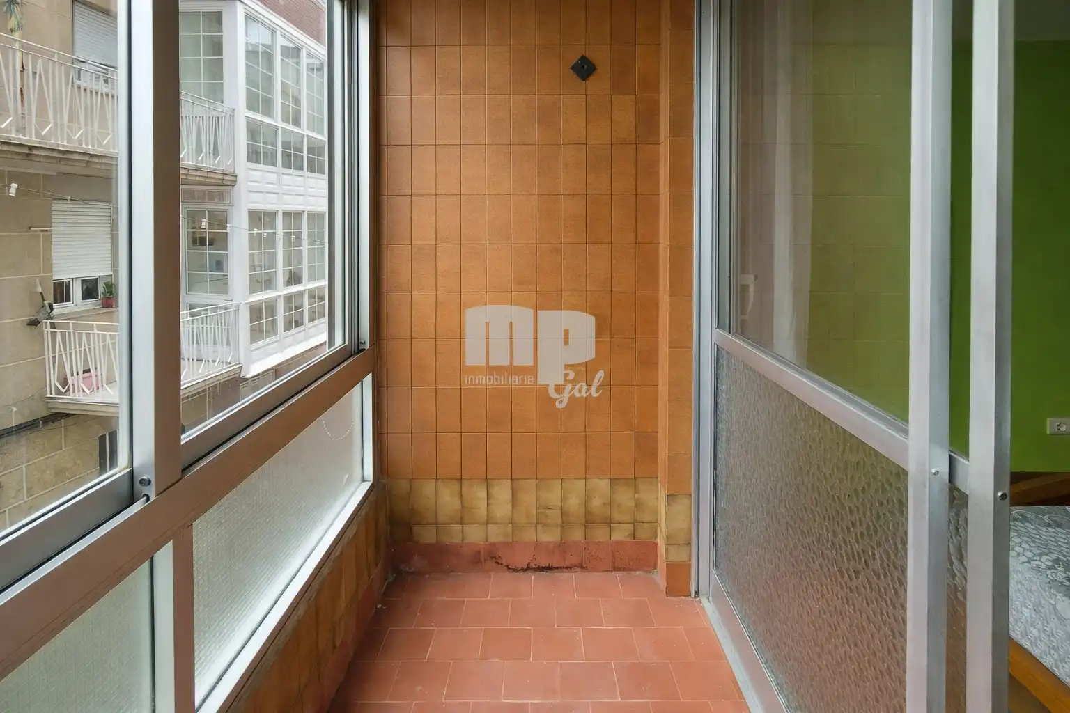 Terraza de Piso en venta en Redondela con Calefacción, Terraza y Balcón
