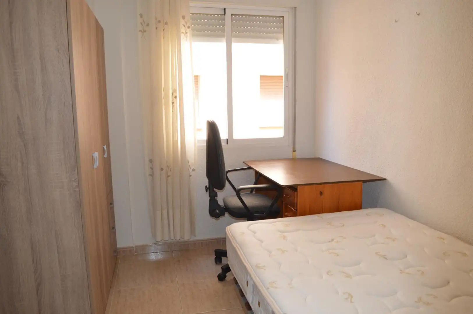 Bedroom of Flat for rent in Granada  with Terrace, Furnished and Balcony