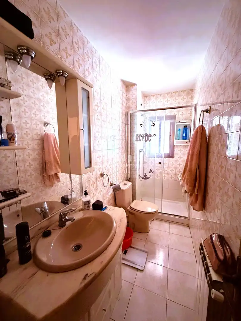 Baño de Piso en venta en Parla con Calefacción, Terraza y Trastero