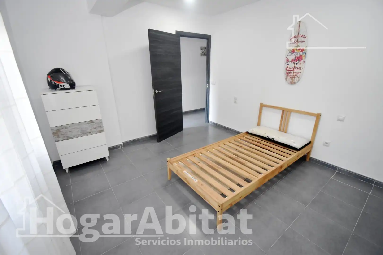 Habitación de Piso en venta en Castellón de la Plana / Castelló de la Plana con Calefacción, Terraza y Amueblado