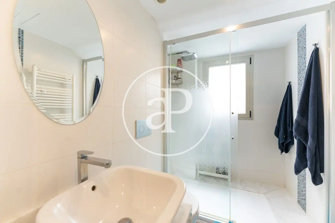Baño de Piso en venta en  Palma de Mallorca con Aire acondicionado, Calefacción y Terraza