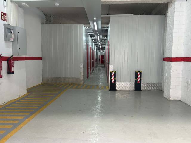 Local comercial en Venta en Estruch - Eixample