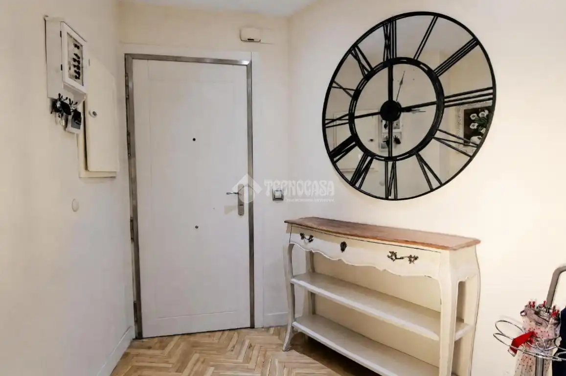 Piso con ascensor en venta en Moratalaz