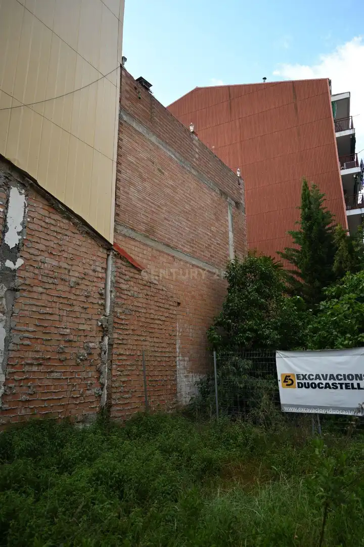 Außenansicht von Residential zum Verkauf in Manresa