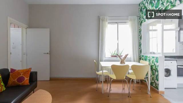 Piso en Alquiler en Universidad - Malasaña