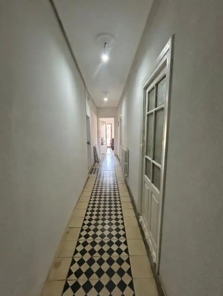 Wohnung zum Verkauf in Tudela mit Klimaanlage, Heizung und Terrasse