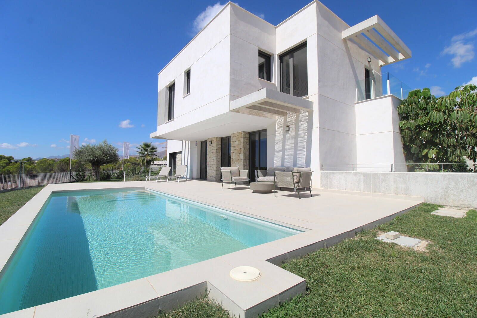 Piscina de Casa o xalet en venda en Finestrat amb Aire condicionat, Jardí privat i Terrassa