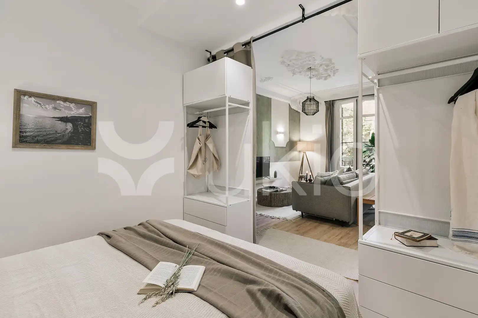 Habitación de Estudio de alquiler en Barcelona con Aire acondicionado, Calefacción y Amueblado