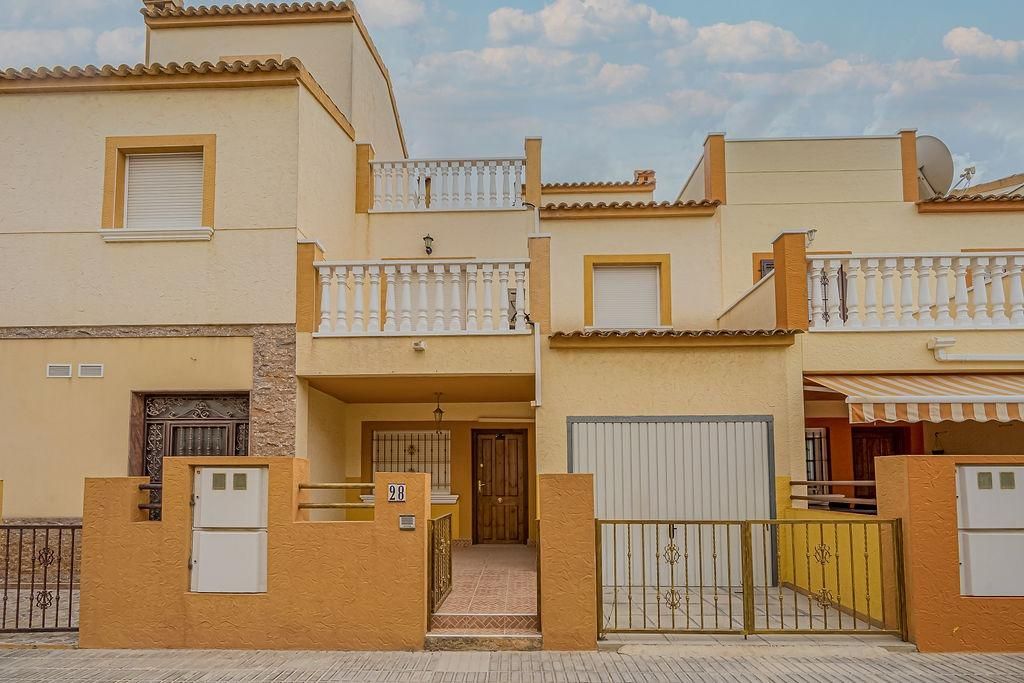 Exterior view of Single-family semi-detached for sale in Orihuela  with Terrace and Balcony