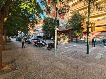 Local comercial en traspàs a Eixample Sud – Migdia