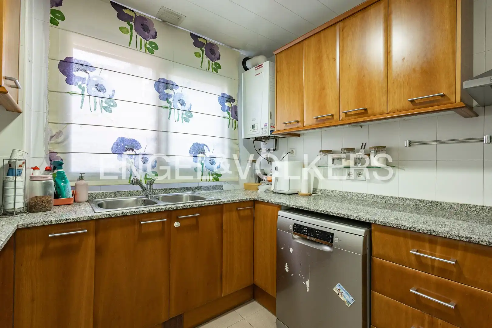 Kitchen of Attic for sale in Esplugues de Llobregat  with Air Conditioner, Heating and Parquet flooring