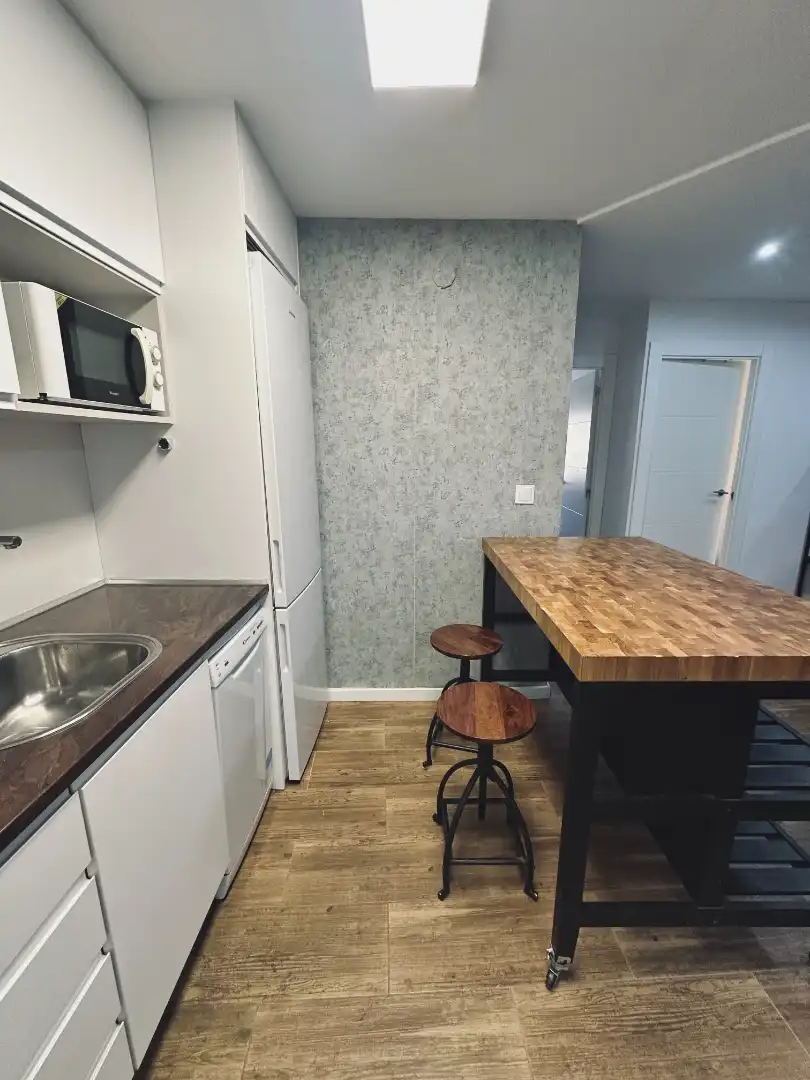 Cocina de Piso de alquiler en Zaragoza con Calefacción, Amueblado y Horno