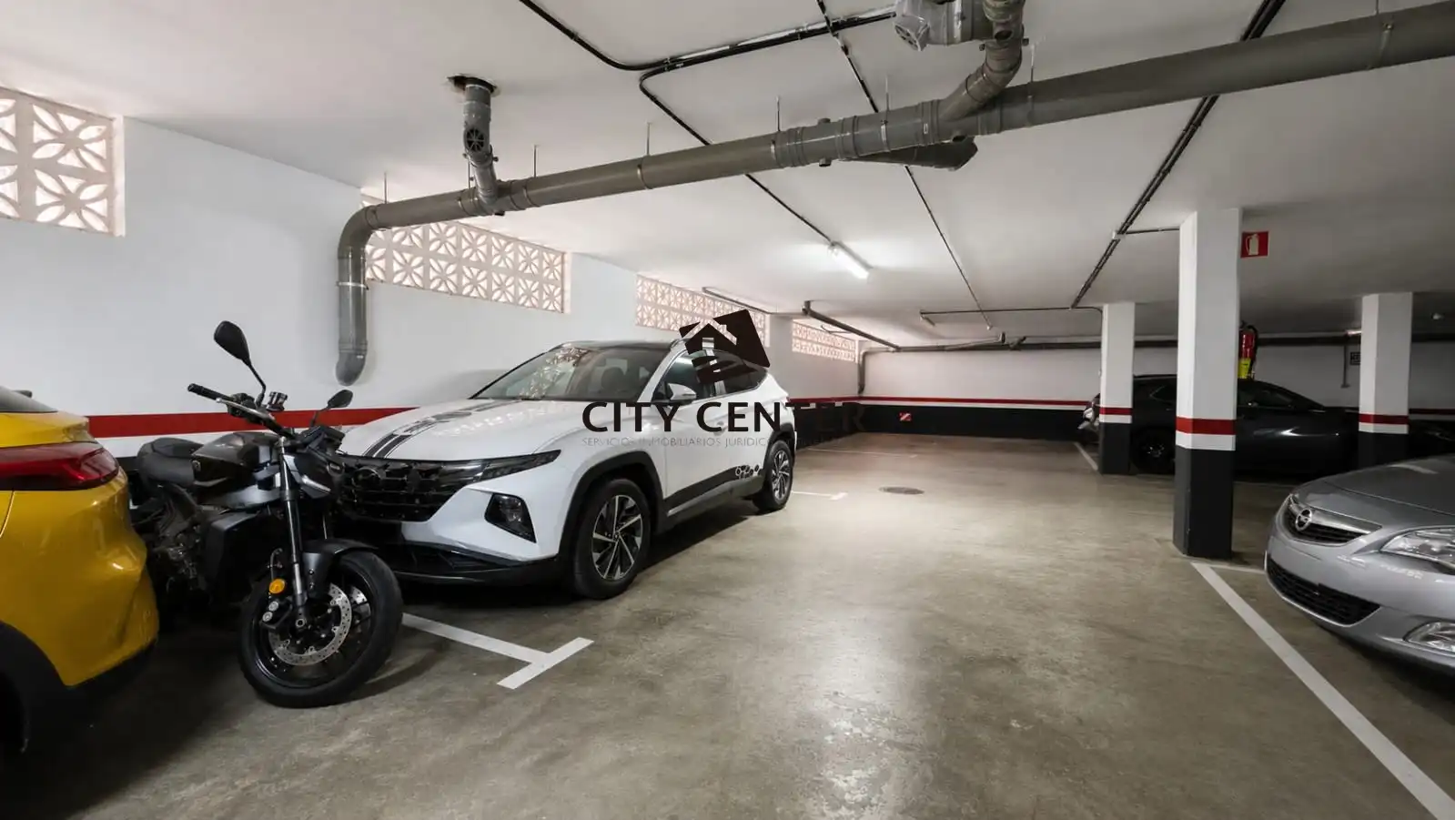 Parking de Apartamento en venta en Arona con Aire acondicionado, Trastero y Amueblado