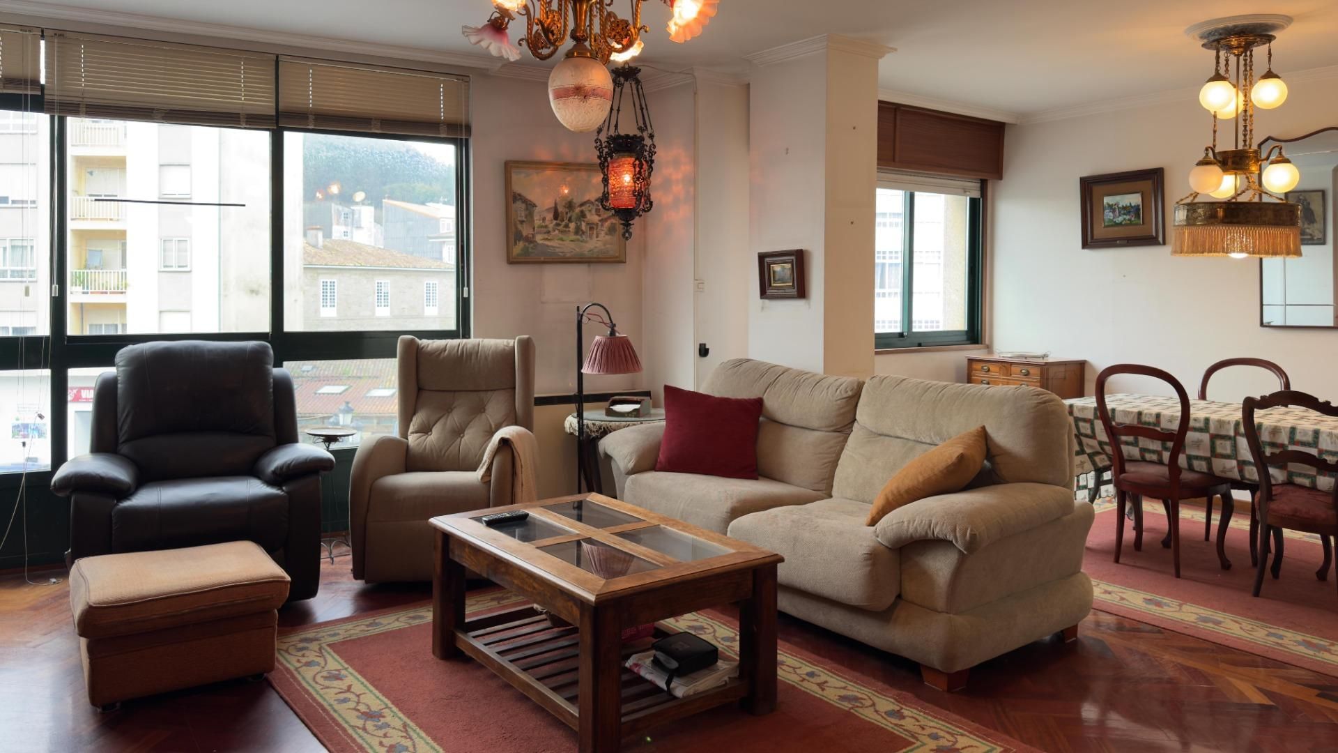 Living room of Flat for sale in Padrón  with Terrace, Storage room and Furnished