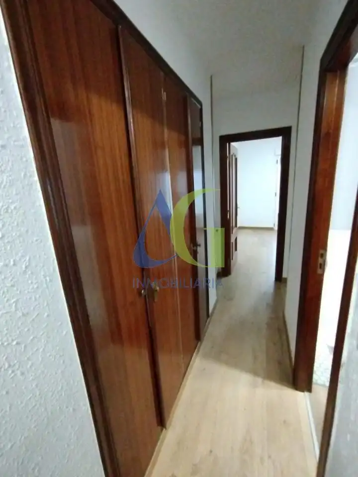 Piso en venta en León Capital  con Calefacción, Parquet y Terraza