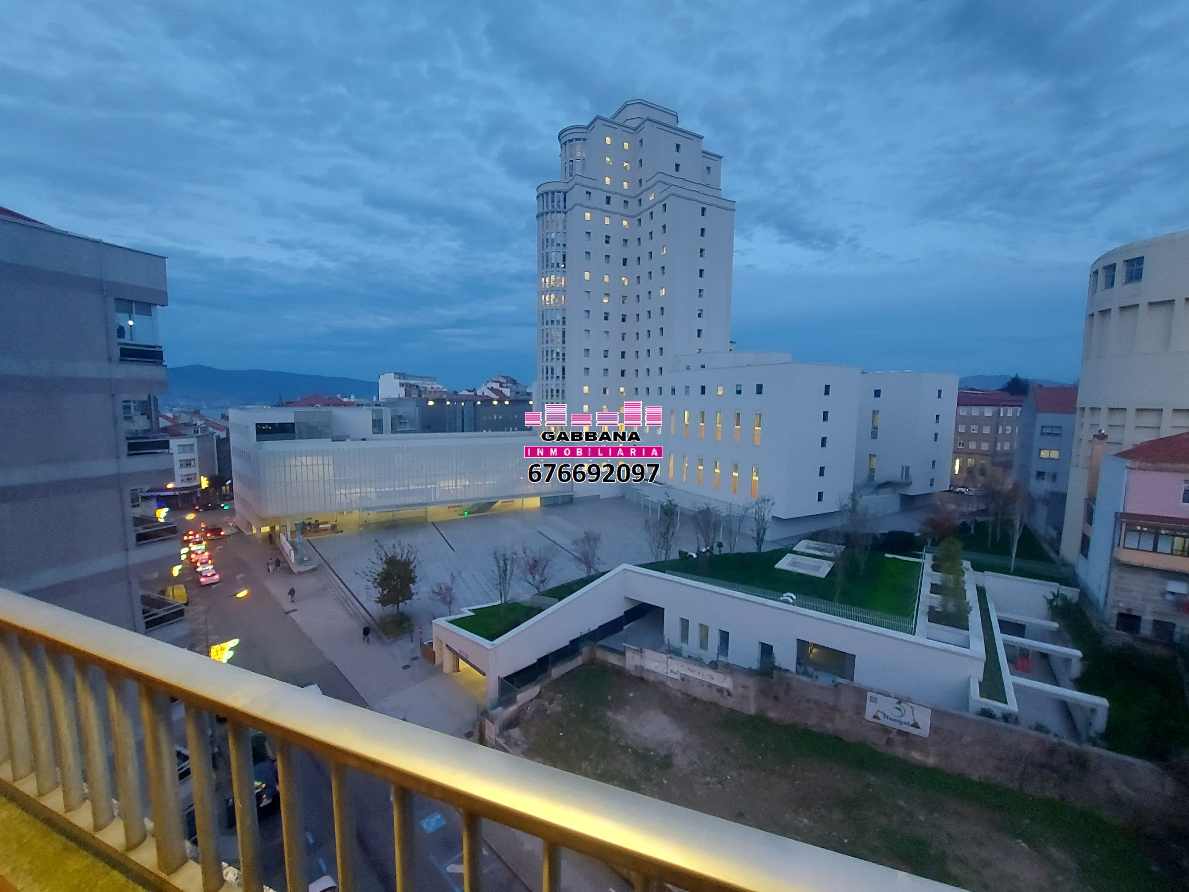 Exterior view of Flat to rent in Vigo   with Heating, Parquet flooring and Storage room