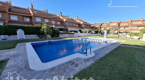Foto 2 de Casa adosada en venta en Calle Lobo de Gubio, Divina Pastora, Alicante / Alacant