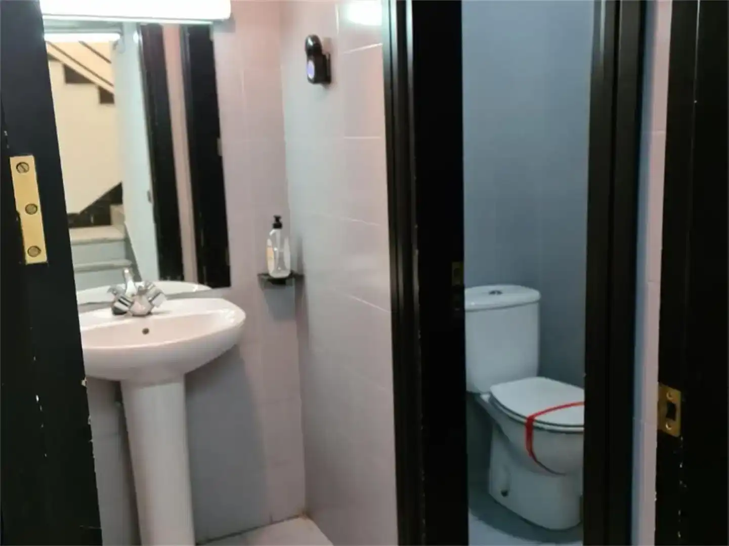 Badezimmer von Geschaftsraum zur Miete in Madrid