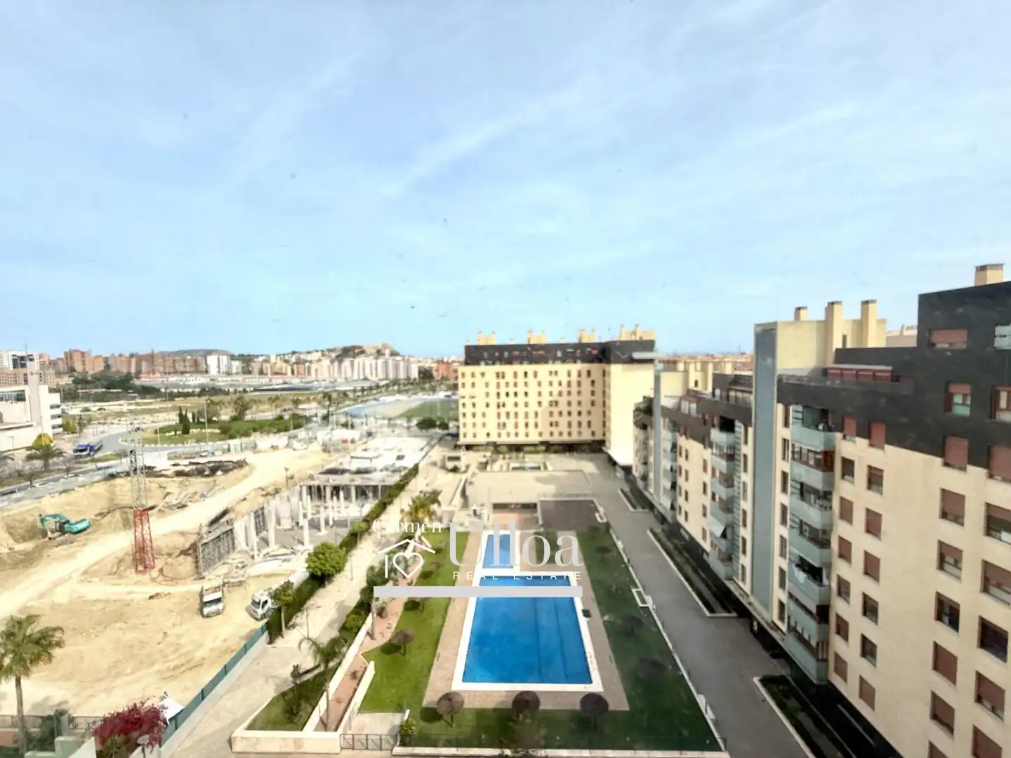 Piscina de Apartamento en venta en Alicante / Alacant con Aire acondicionado, Calefacción y Jardín privado
