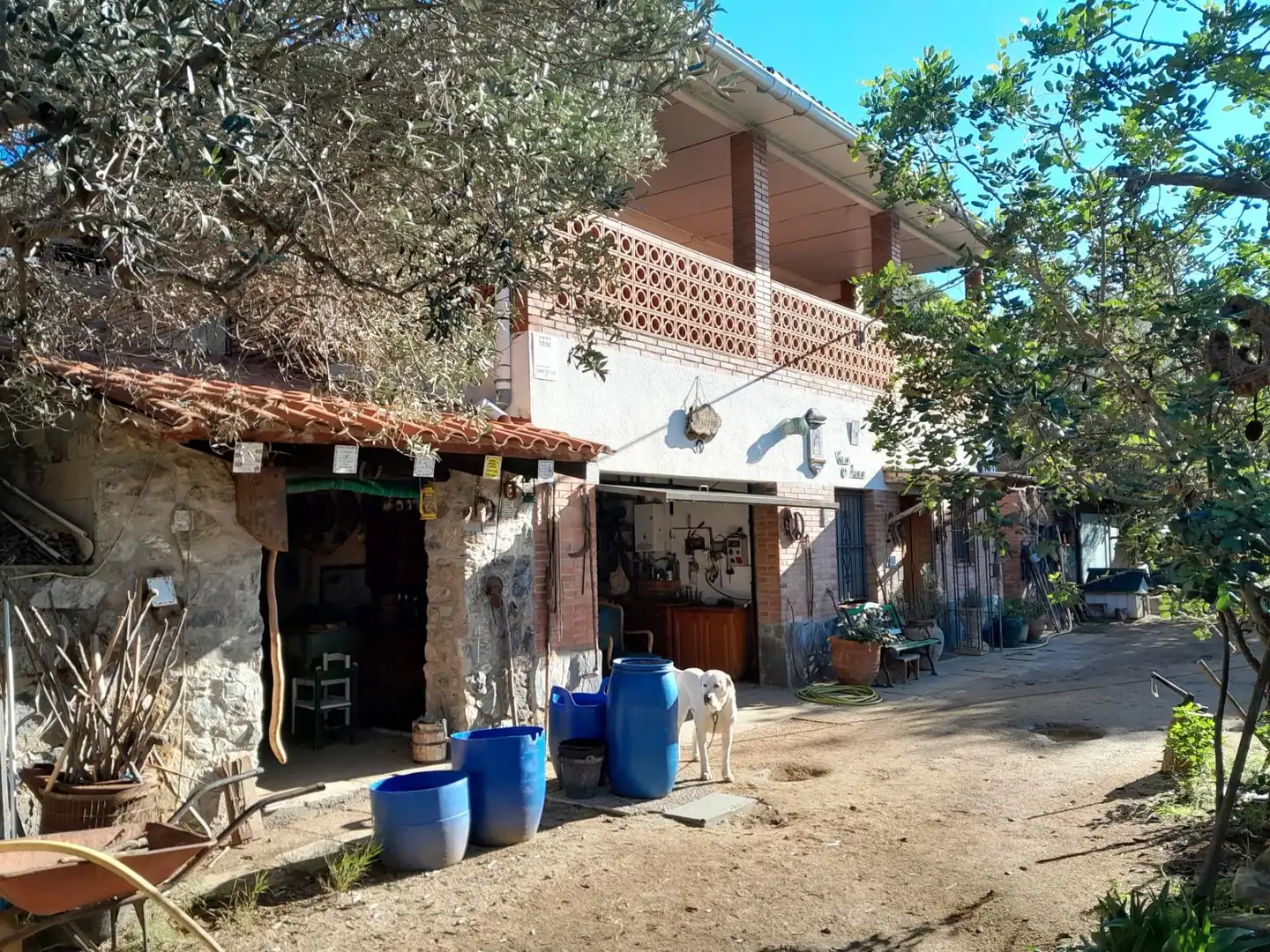 Außenansicht von Country house zum Verkauf in Arenys de Munt mit Privatgarten und Terrasse
