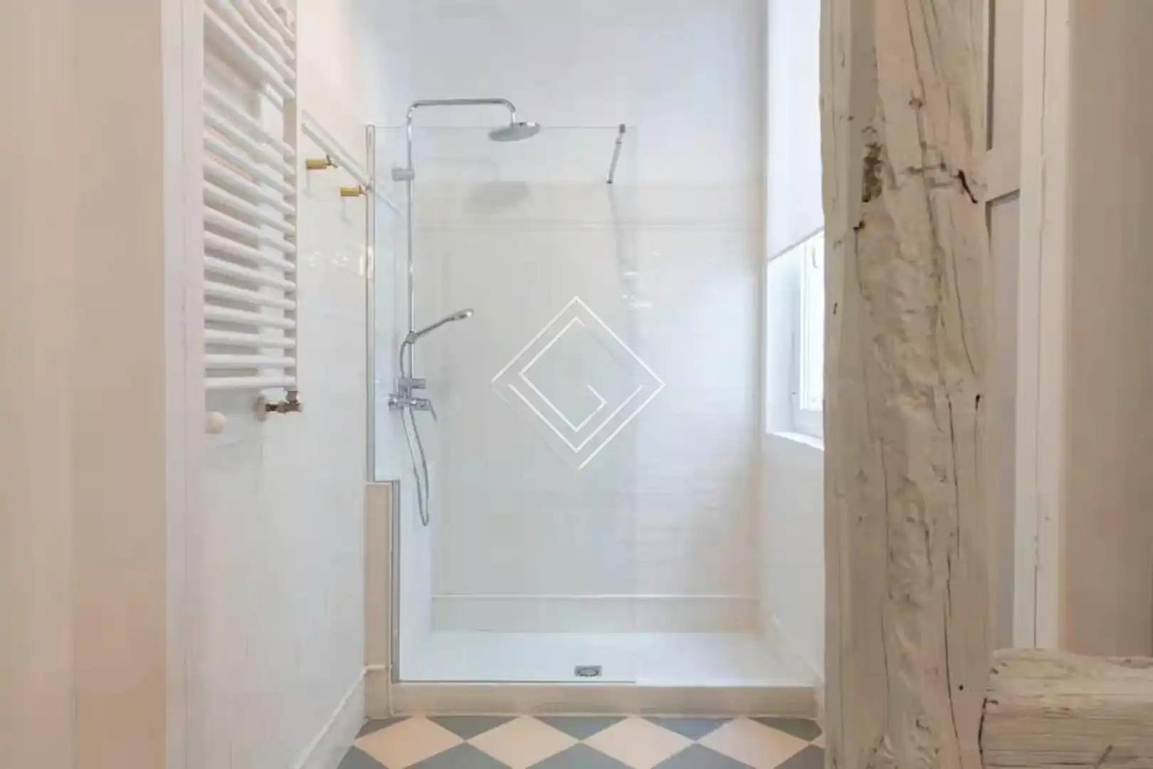 Badezimmer von Wohnung zur Miete in Centro